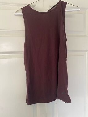 Nike Sleeveless Maroon Tank Top